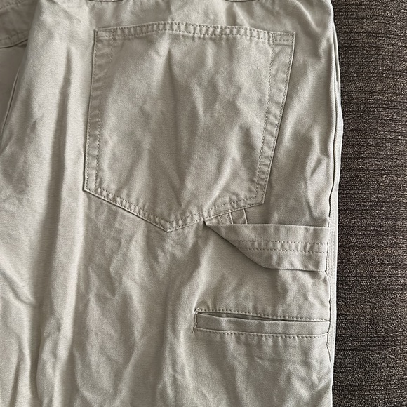 Amazon Essentials Cargo Pants 40x30 - Picture 2 of 6